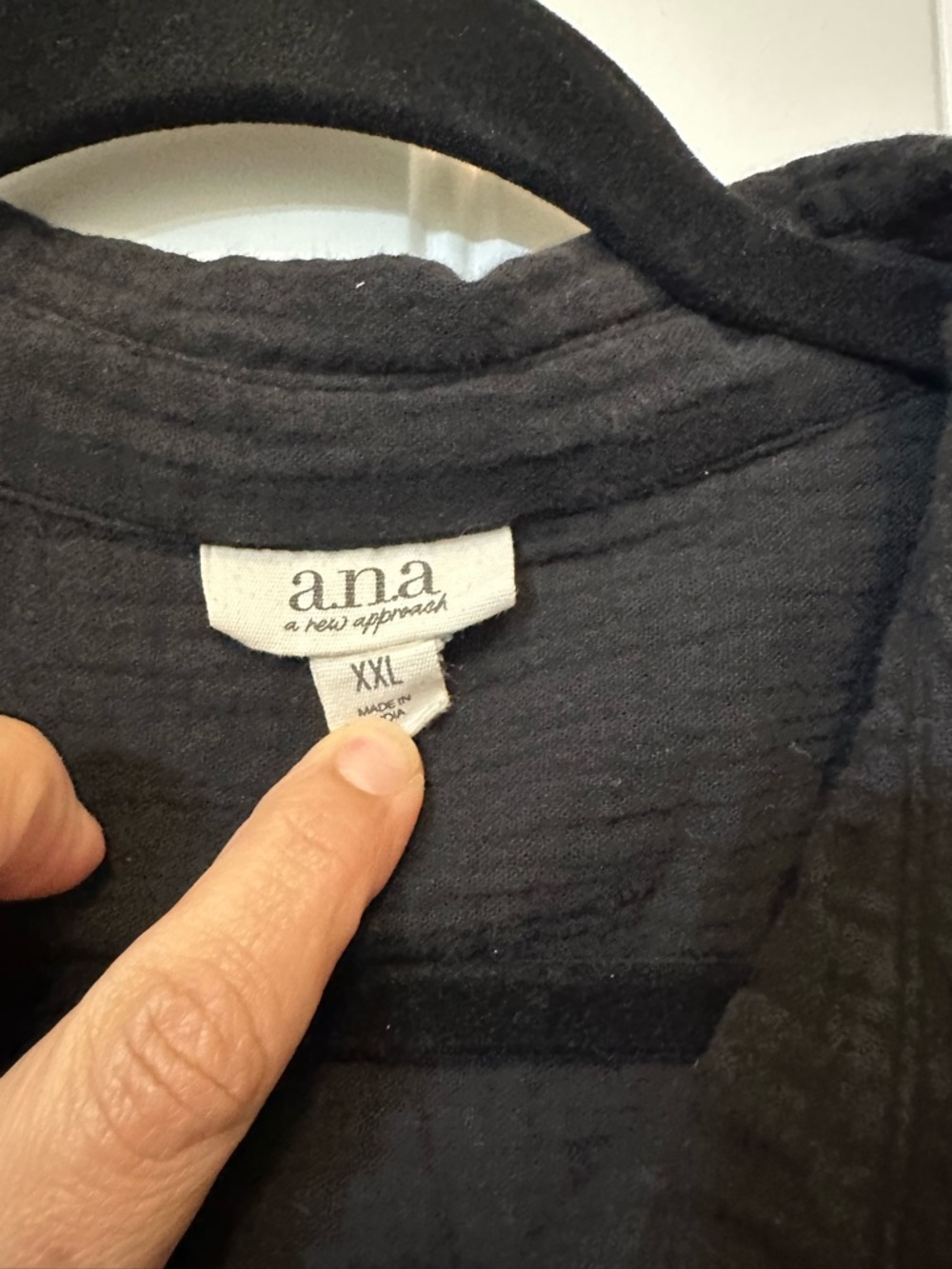 a.n.a Black Button-Front Gauze Shirt - Picture 4 of 5